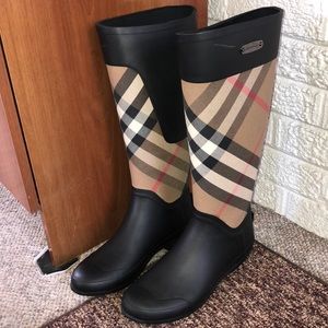 Burberry Rainboots